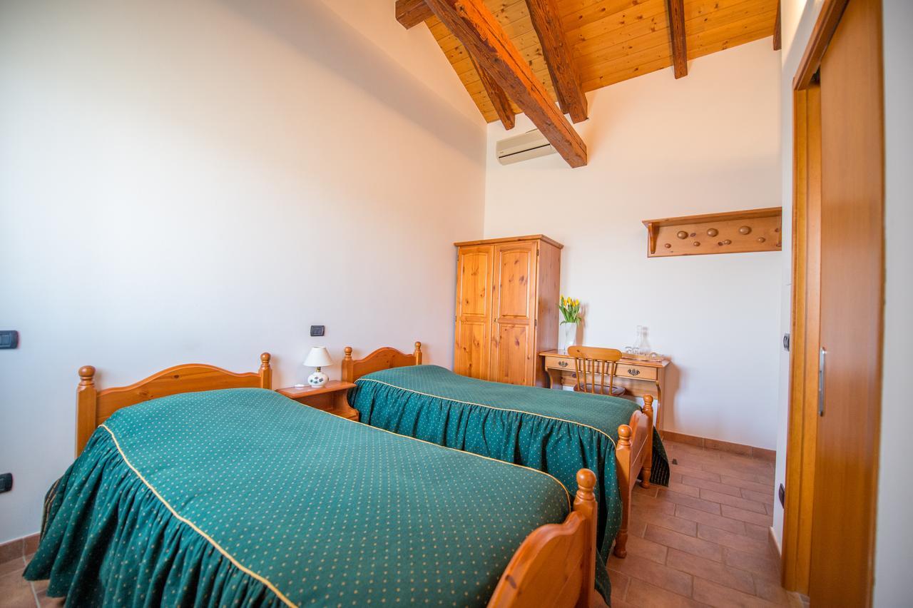 Agriturismo Le Oche Selvatiche Lauzacco Exterior foto