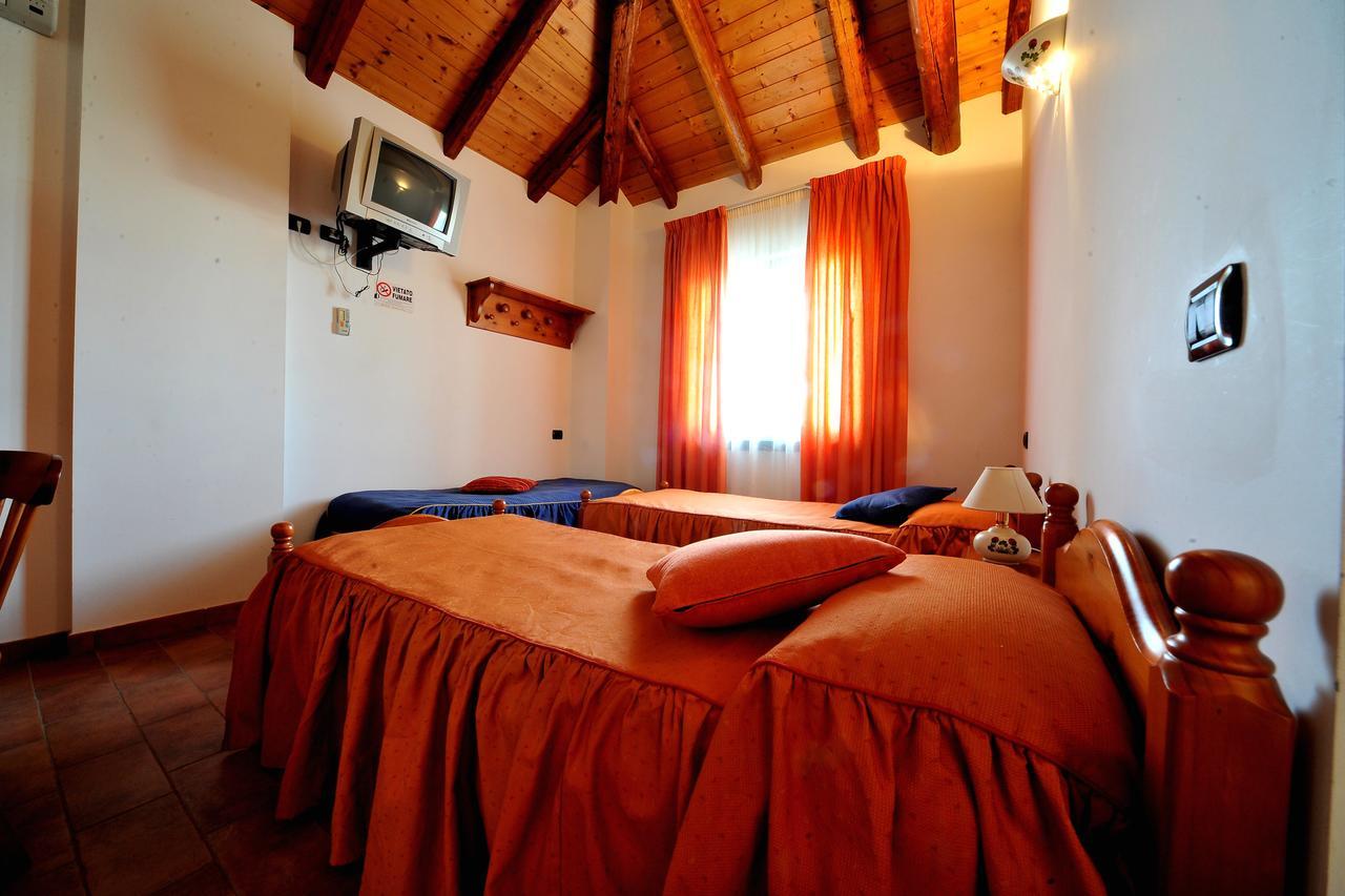 Agriturismo Le Oche Selvatiche Lauzacco Exterior foto